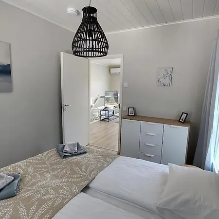 Apartment Kotimaailma Saeaeksmaeentie *